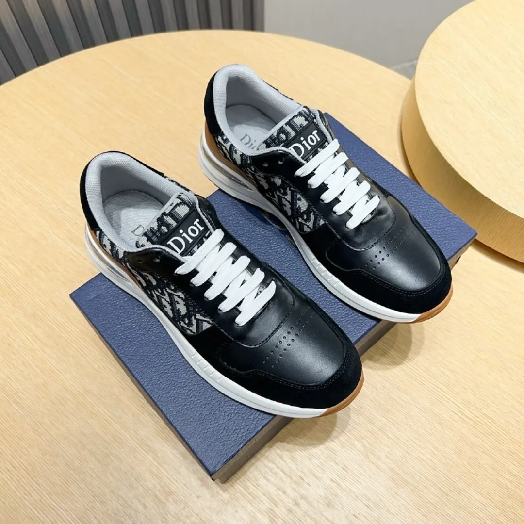 Men's shoes 💰P440💰 [Dior] Dior casual sports shoes, the uppers are made of original imported cowhide leather and original cloth fabrics, a must-have for fashionistas, and the complex craftsmanship is perfect. Imported soft mesh lining, sheepskin foot pads, soles: original soles specially provided by the original factory, exclusive movable molded soles are super comfortable, original factory single goods, men's size 38-45